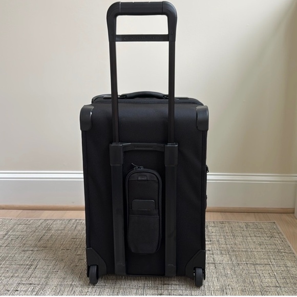 Briggs & Riley 22" Carry-On Upright Garment Bag - Picture 2 of 11